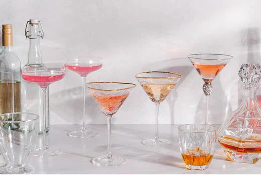 How to Choose The Right Drinkware For Your Cocktail